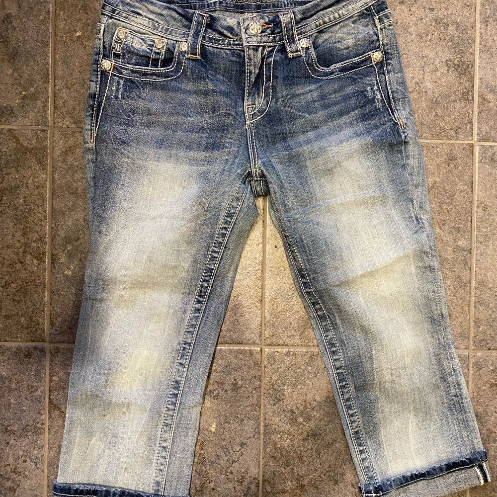 Miss me mid rise crop jeans